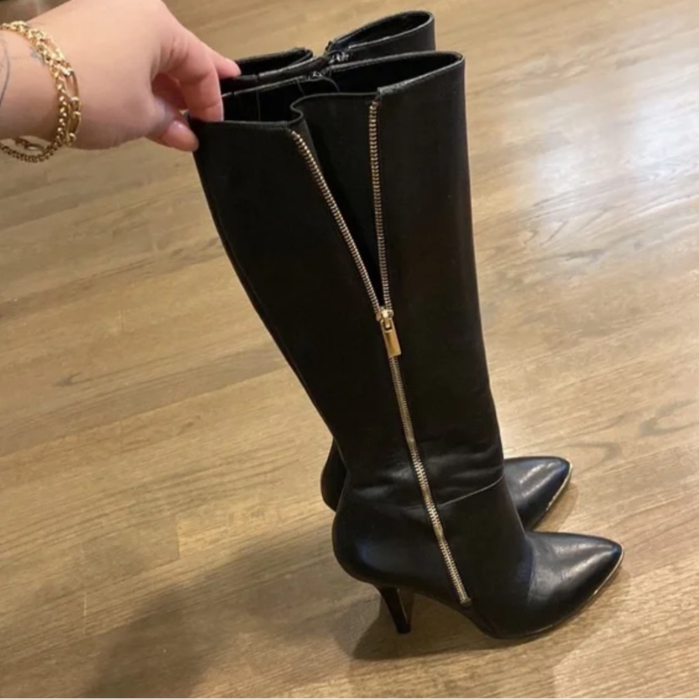 New Sak’s Fifth Avenue Leather Boots Black Gold 6.5